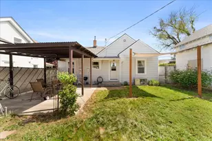 406 Newtown St, Medford, OR 97501 - Photo 17