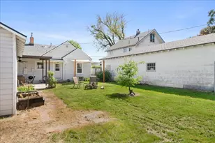 406 Newtown St, Medford, OR 97501 - Photo 19