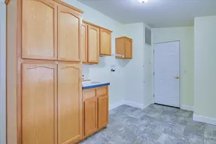 533 NE Shoshone Dr, Redmond, OR 97756 - Photo 37