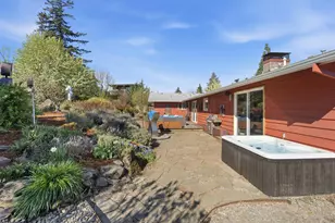 2019 Montello Ave, Hood River, OR 97031 - Photo 11