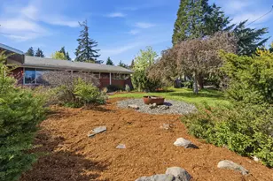 2019 Montello Ave, Hood River, OR 97031 - Photo 3