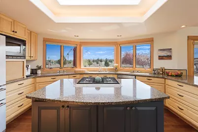 61280 Mountain Breezes Court, Bend, OR 97702 - Photo 15