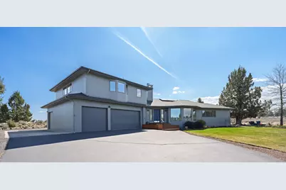 61280 Mountain Breezes Court, Bend, OR 97702 - Photo 3