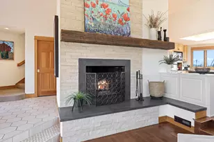 61280 Mountain Breezes Ct, Bend, OR 97702 - Photo 11