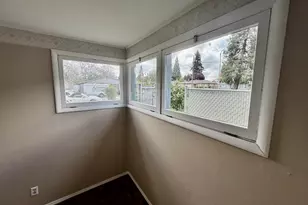 948 S Ivy St, Medford, OR 97501 - Photo 17