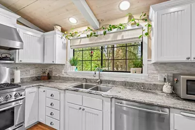 160 Hidden Valley Lane, Rogue River, OR 97537 - Photo 13