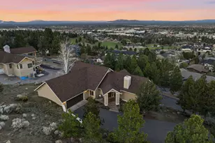 2393 N W Wyeth Pl, Bend, OR 97703 - Photo 57