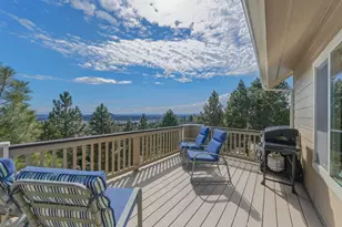 2393 N W Wyeth Pl, Bend, OR 97703 - Photo 11