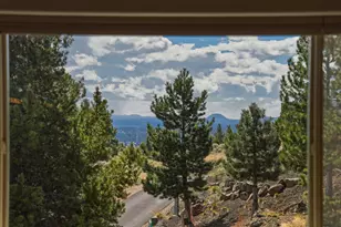 2393 N W Wyeth Pl, Bend, OR 97703 - Photo 13