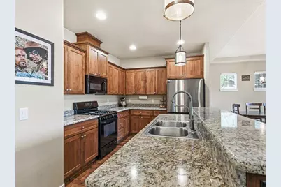 707 Sweethome Place, Medford, OR 97504 - Photo 9