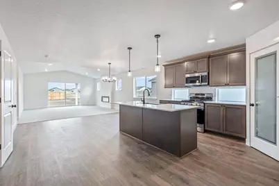 429 NW Monte Vista Avenue #122, Madras, OR 97741 - Photo 3