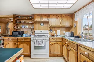 2010 NE Laughlin Rd, Prineville, OR 97754 - Photo 9