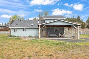 2010 NE Laughlin Rd, Prineville, OR 97754 - Photo 23