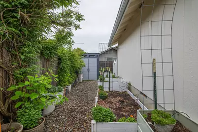 1348 George Tweed Boulevard, Grants Pass, OR 97527 - Photo 33