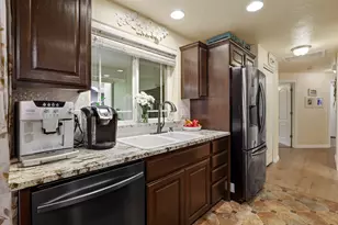 1348 George Tweed Blvd, Grants Pass, OR 97527 - Photo 11