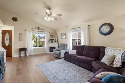 1348 George Tweed Boulevard, Grants Pass, OR 97527 - Photo 7