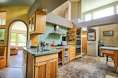 8150 Upper Applegate Road, Jacksonville, OR 97530 - Photo 23