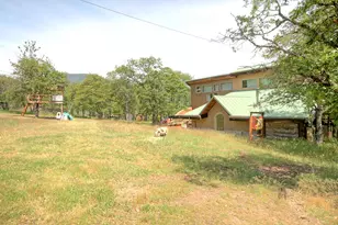 8150 Upper Applegate Rd, Jacksonville, OR 97530 - Photo 101