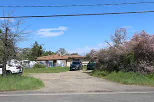 532 Wilson Rd, Central Point, OR 97502 - Photo 1