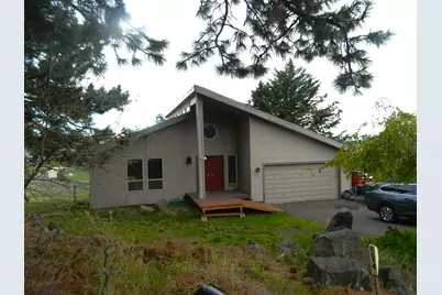 6614 Cottage Avenue, Klamath Falls, OR 97603 - Photo 1