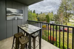 1565 NW Wall St, Bend, OR 97703 - Photo 7