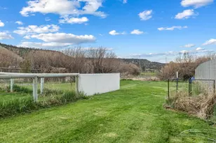 715 S Main St, Prineville, OR 97754 - Photo 17