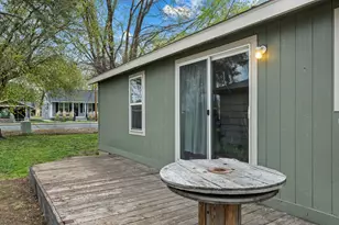 715 S Main St, Prineville, OR 97754 - Photo 11