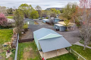 715 S Main St, Prineville, OR 97754 - Photo 5