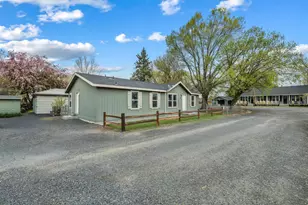 715 S Main St, Prineville, OR 97754 - Photo 9