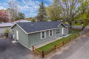 715 S Main St, Prineville, OR 97754 - Photo 7