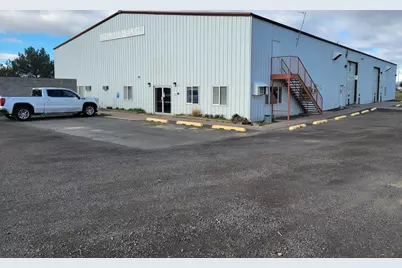 500 NW Cherry Lane, Madras, OR 97741 - Photo 1