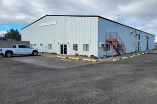 500 NW Cherry Ln, Madras, OR 97741 - Photo 1