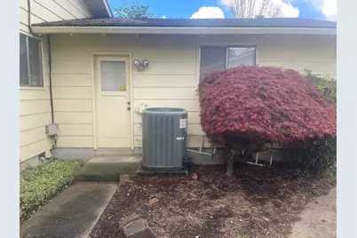 1325 Orchard Home Drive, Medford, OR 97501 - Photo 17