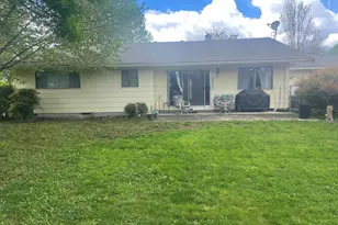 1325 Orchard Home Dr, Medford, OR 97501 - Photo 5