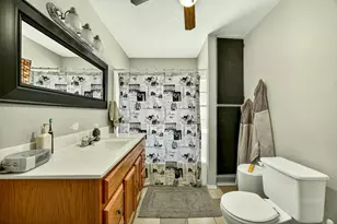 826 Oak Grove Rd, Medford, OR 97501 - Photo 61