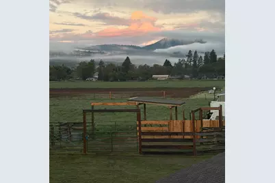 826 Oak Grove Road, Medford, OR 97501 - Photo 43