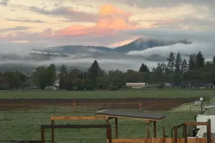 826 Oak Grove Rd, Medford, OR 97501 - Photo 43