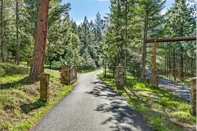5225 Sterling Creek Road, Jacksonville, OR 97530 - Photo 17