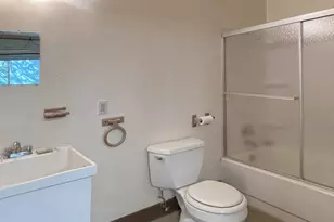 5225 Sterling Creek Rd, Jacksonville, OR 97530 - Photo 23