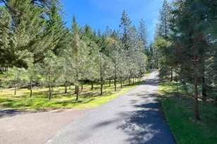 5225 Sterling Creek Rd, Jacksonville, OR 97530 - Photo 35
