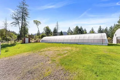 17939 E Evans Creek Road, Rogue River, OR 97537 - Photo 29