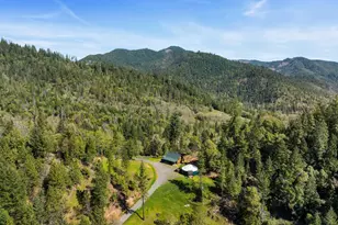 17939 E Evans Creek Rd, Rogue River, OR 97537 - Photo 1