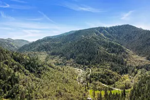 17939 E Evans Creek Rd, Rogue River, OR 97537 - Photo 11