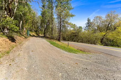 17939 E Evans Creek Road, Rogue River, OR 97537 - Photo 53