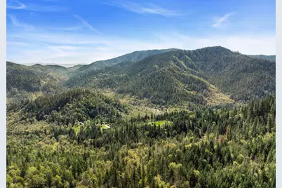 17939 E Evans Creek Road, Rogue River, OR 97537 - Photo 7