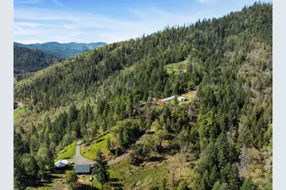 17939 E Evans Creek Road, Rogue River, OR 97537 - Photo 13