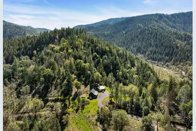 17939 E Evans Creek Road, Rogue River, OR 97537 - Photo 3