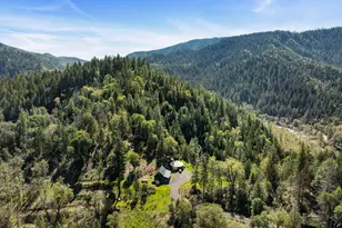 17939 E Evans Creek Rd, Rogue River, OR 97537 - Photo 3