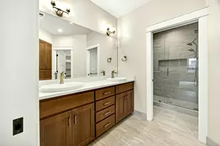 3954 Wyoming Ln, Medford, OR 97504 - Photo 21