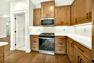 3954 Wyoming Ln, Medford, OR 97504 - Photo 11